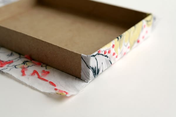 DIY That S A Wrap Fabric Covered Boxes   Fabric Wrapped Box3 