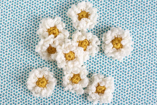 how to crochet a daisy