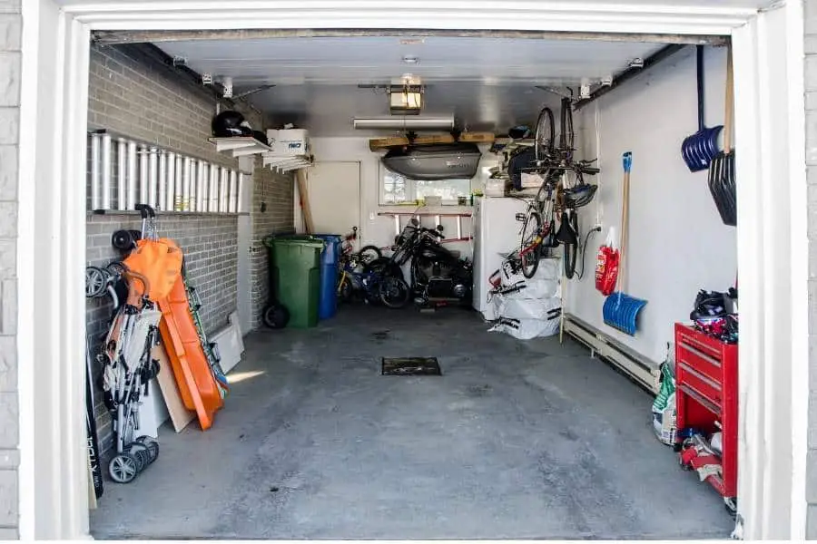 Decluttering home garage