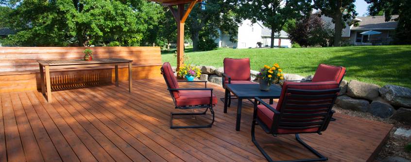 Garden Design for 2023 Choosing the Perfect Decking hdr