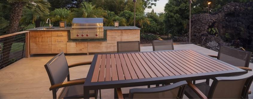 Outdoor Kitchen for Your Deck 1