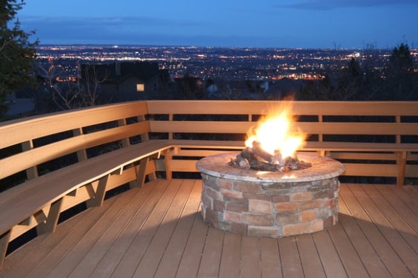 integrated-fire-pit-deck