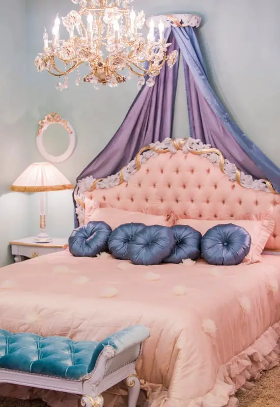 princess-bed-and-pillows